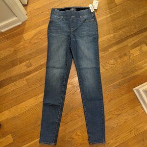 NWT Old Navy Rockstar Skinny Jeans